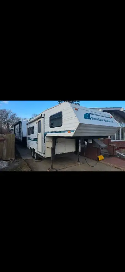 1996 Slumber Queen 5th Wheel Camper 21.5 ft $4,500 OBO it’s in good shape for its age and weighs 5,2...