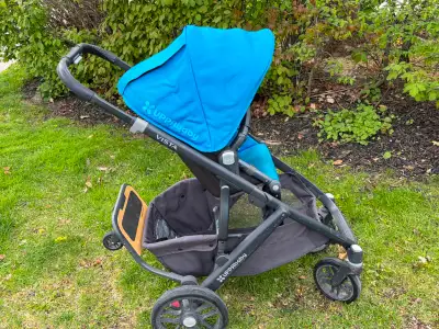 Uppababy Vista V2 Double Stroller w/ bassinet & PiggyBack, View more