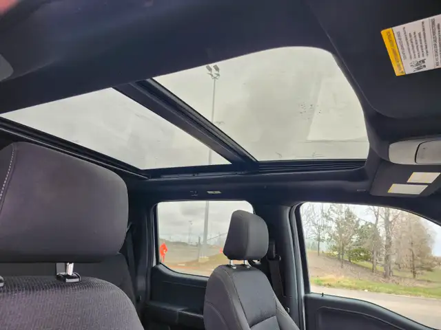 2023 Ford F150  only 21 KM62863214028802124