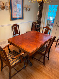 4 turns to 6 seater Dining Room set