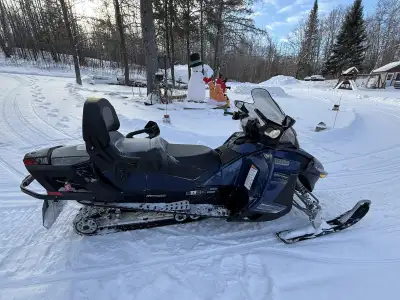 2011 BOMBARDIER GRAND TOURING SE Special Edition 1200 cc 4 tec (4 temps) tout équipé, all equipped K...