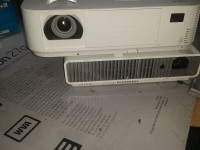 NEC NP-M282X DLP Projector 2800 Lumens w/ Dual HDMI with remote