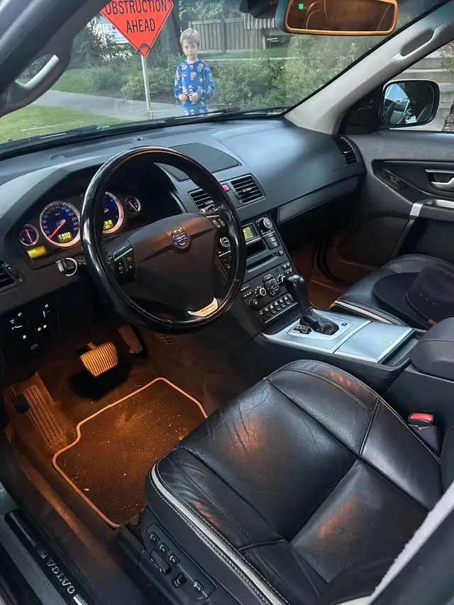 2011 Volvo XC90 R-Design540714053445898248