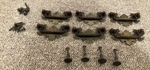 Vintage Handles/Knobs in Other in Medicine Hat - Image 2