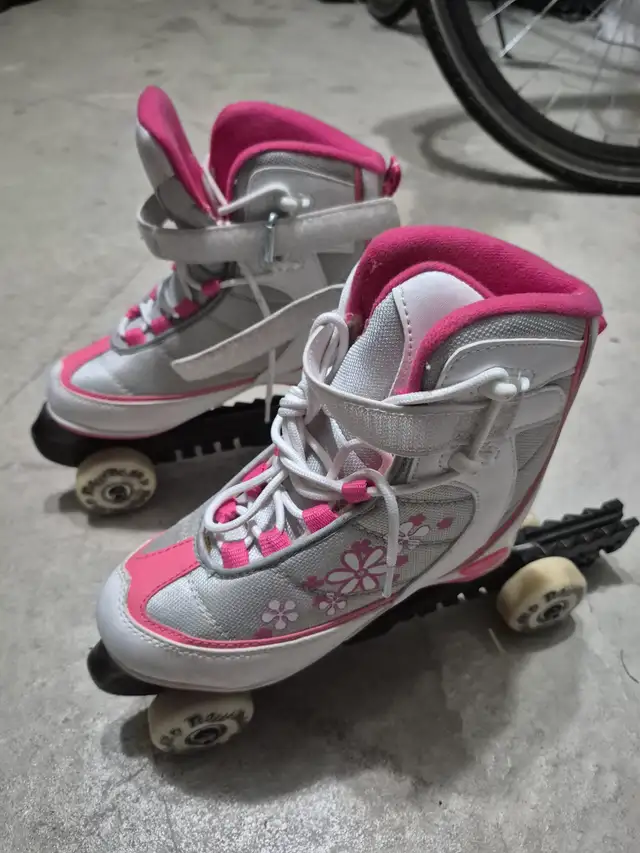 Girls Skates size 12( roller included and removable) in Skates & Blades in Markham / York Region - Image 2