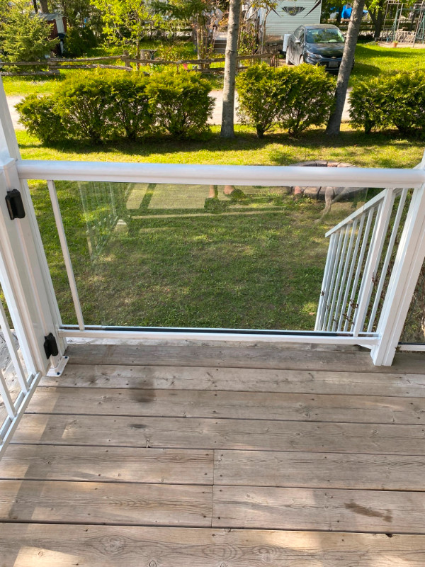 Glass deck railing system Decks & Fences Kawartha Lakes Kijiji