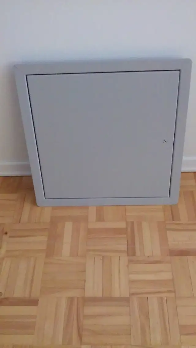 18x18 Metal access panel door Cendrex in Windows, Doors & Trim in Longueuil / South Shore - Image 2