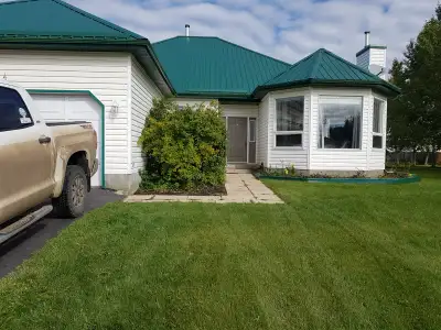 2 Bedroom Basement Suite $1200