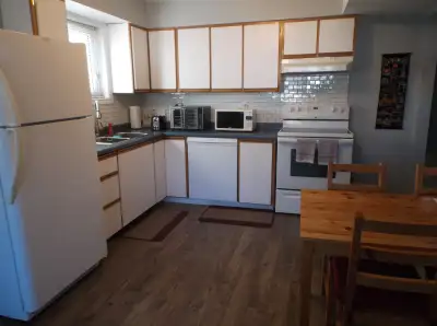 All Inclusive, Fully Furnished Luxury Apartment in Niagara Falls