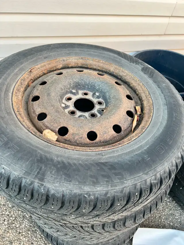 215/70R15 honda winter tires/rims 225/65r17 acura winter tires/. in Tires & Rims in St. Albert - Image 5