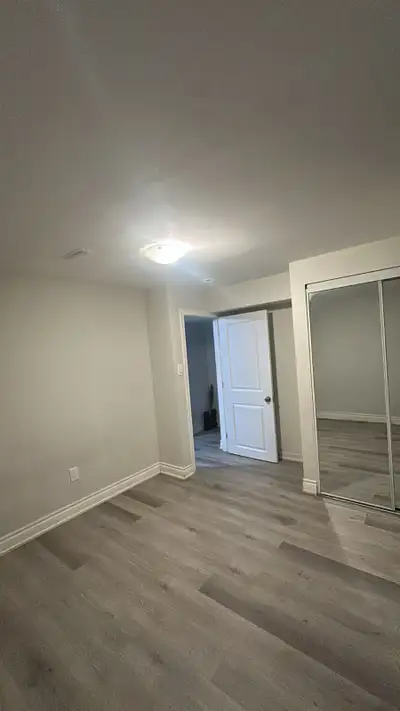 New Luxury Basement Room Rental in North-East Barrie Area