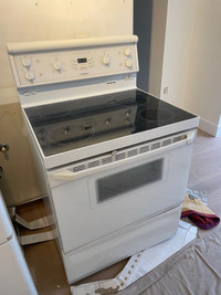 Stovetop and oven 