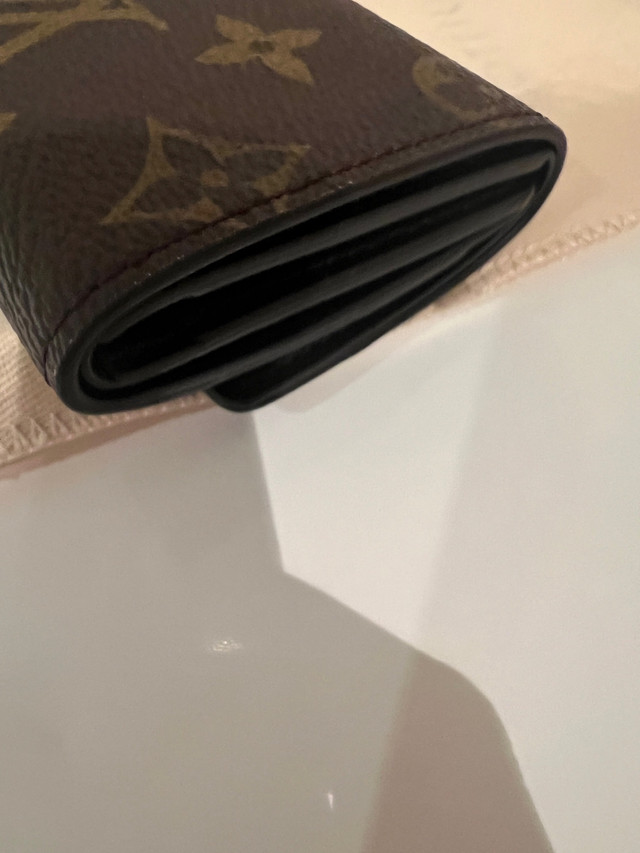 micro wallet lv