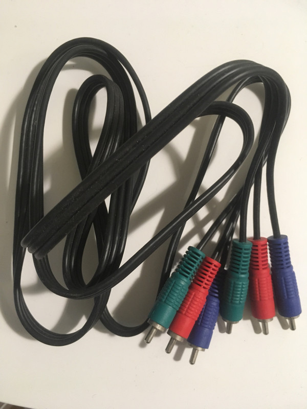 RCA Component cables for TVs etc dans Appareils électroniques  à Ville de Montréal