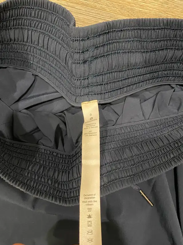 Lululemon The Everyday Skirt Brand New W/ Tags in Women's - Bottoms in Markham / York Region - Image 5
