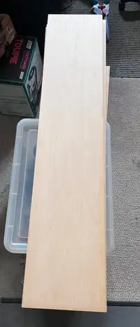 Maple veneer unfinished stair risers
