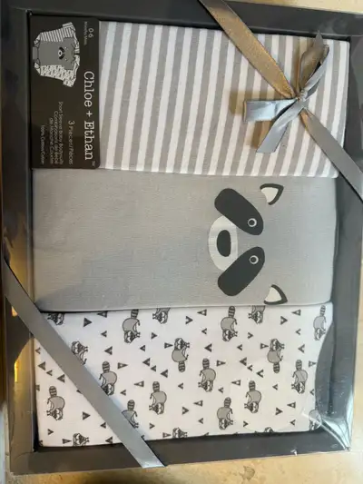 Brand new 3 pieces short sleeve babysuit, gift, View more