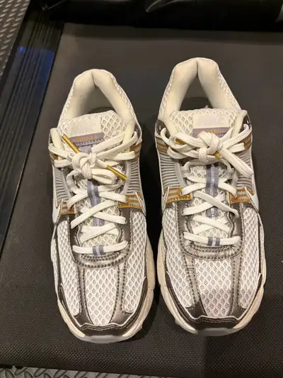 Nike Vomero 5, View more