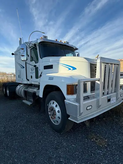 Mack MP8 505 hp Engine, 2019 US EPA Label, 12687 Engine hrs, Mack mDrive Automatic Transmission, 13....