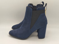 Ladies Boots blue & black size 8 brand new / bottes pour femmes