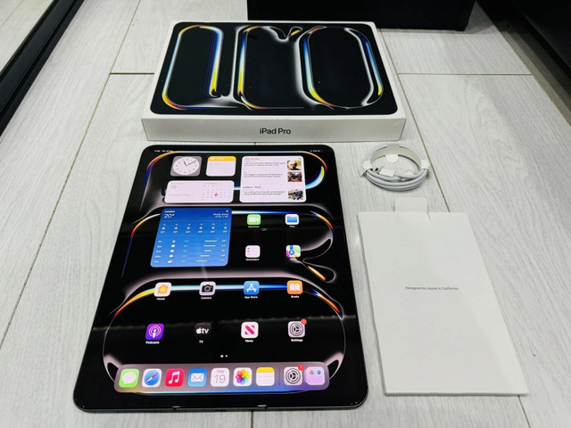 iPad Pro, 11” M4 512GB, Wi-Fi + Magic Keyboard + Warranty in iPads & Tablets in Markham / York Region - Image 2
