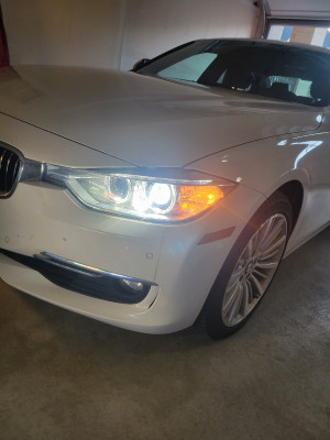 2015 BMW 3 Series Luxury 