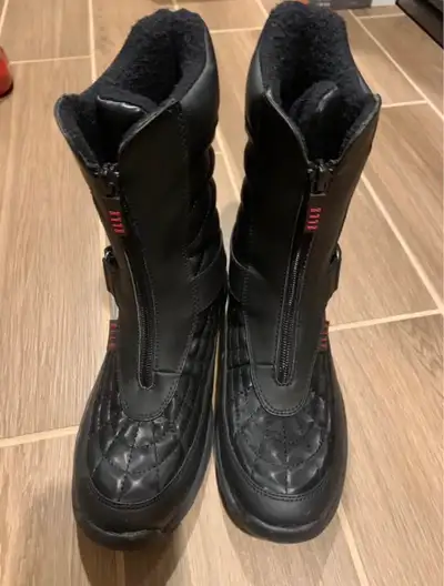 New Elle ladies boots, size 6, View more