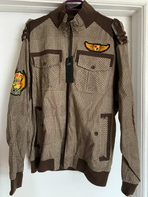 Premium bomber jacket in Men's in City of Montréal - Image 2