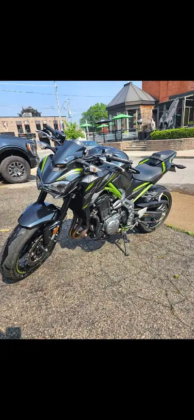 Low km, mint 2019 Z900. Akro exhaust. 4000km. Never dropped.