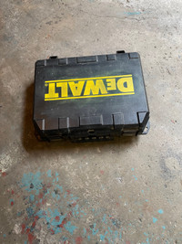 DeWalt Tool box without compartments 