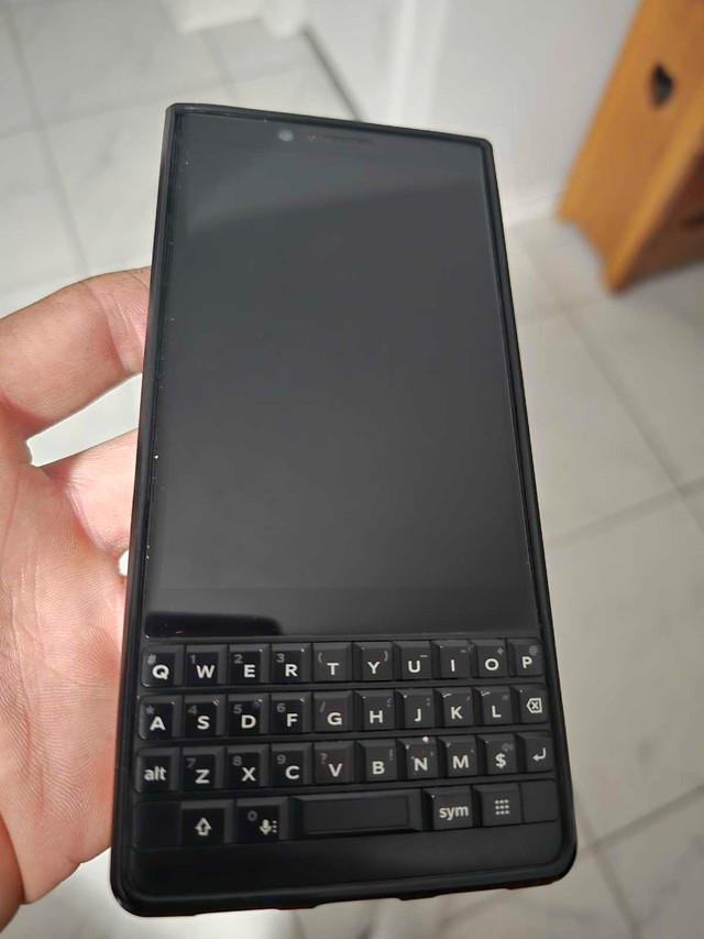 Blackberry key2 in Cell Phones in Petawawa - Image 2