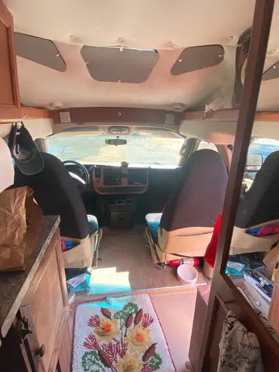 2012 Roadtrek 190 Versatile MH (Class B Motorhome) 235,000 kms Being sold as is