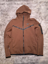 Brown Nike Tech Fleece