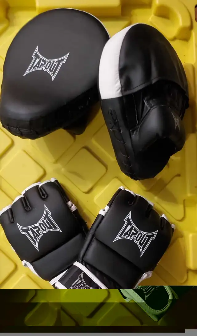 Brand New TAPOUT MMA Gloves and Training MittsL/XL$65 eachBoth S in Exercise Equipment in Barrie - Image 3