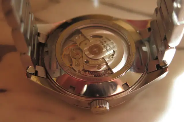 Montre/Watch Tag Heuer Carrera Calibre 5 comme neuve in Jewellery & Watches in City of Montréal - Image 5