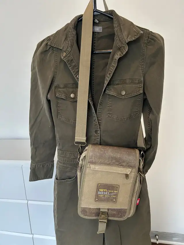 Diesel* canvas crossbody bag in Women's - Bags & Wallets in Barrie - Image 3