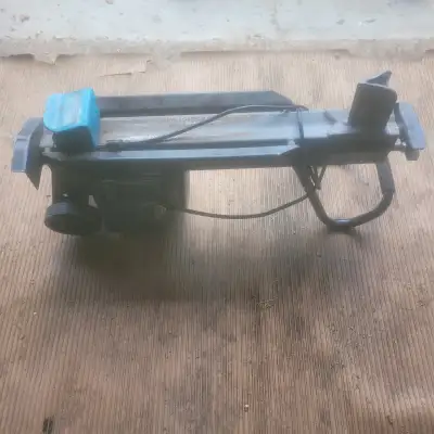 Yes its available. Yard works 4 ton electric log splitter. Well used but used well. Pick up in Port...