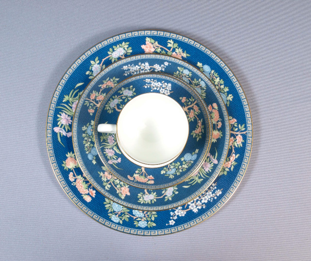 Wedgwood Blue Siam DINNER SET Salad Cup Bread Plate England NEW in Kitchen & Dining Wares in Oakville / Halton Region - Image 3