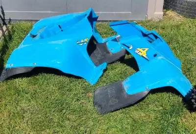 Set of front and back Fender's off an 88 Yamaha Motor 80cc $20 Good usable shape