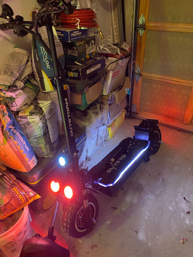 Outstorm pro max scooter (NEW) in Other in Markham / York Region