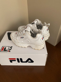 Fila Disruptor II fits 5.5/6 woman