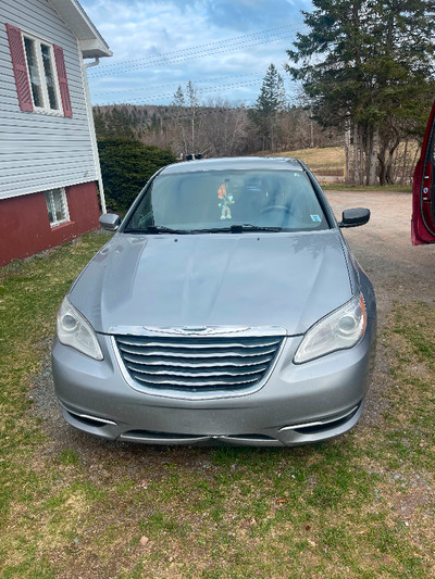 2013 Chrysler 200 For Sale!! $2500 OBO