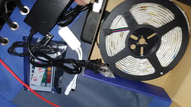 Simfonio RGB LED Strip Lights With Remote in Indoor Lighting & Fans in Mississauga / Peel Region - Image 4