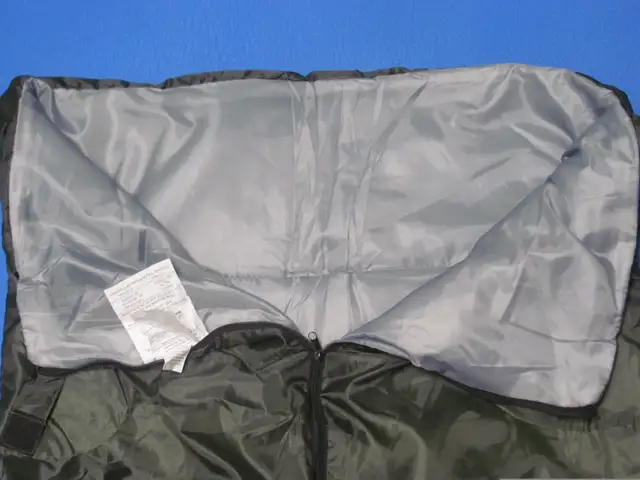 NEW LIGHT & COMPACT SUMMER SLEEPING BAGS (Dwight-Muskoka) in Fishing, Camping & Outdoors in Muskoka - Image 6