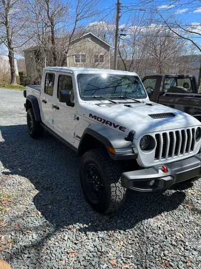 Testing waters for a lease takeover Take advantage of this crazy deal! $323.67 Bi-weekly including t...