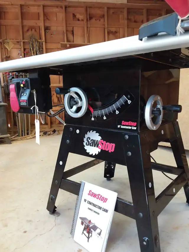 SAW STOP Table saw great condition in Power Tools in Norfolk County - Image 4