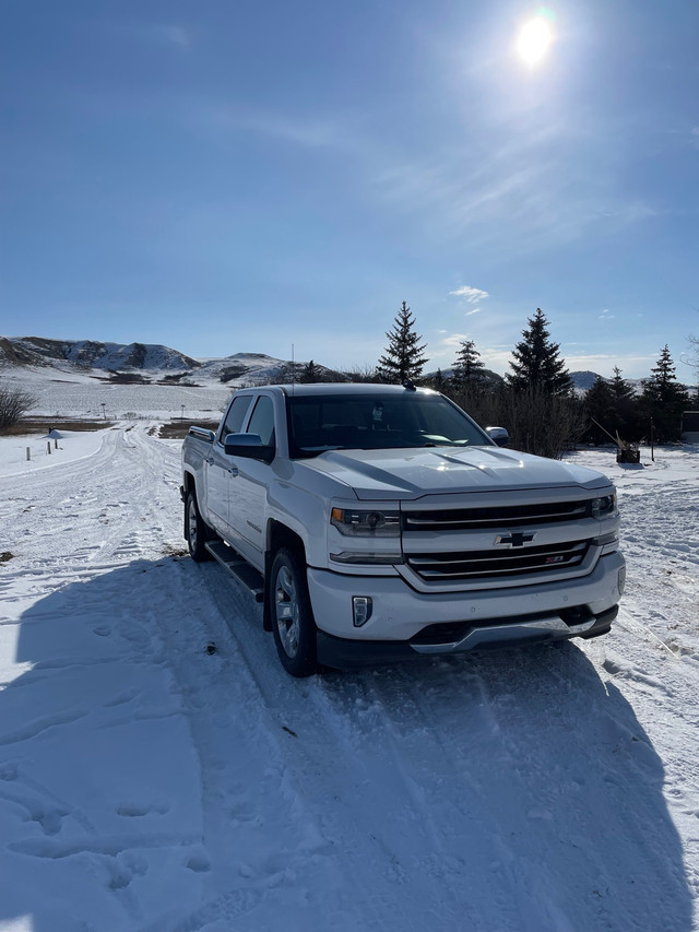 2017 Chevrolet Silverado LTZ 7Z1 1500 in Cars & Trucks in Moose Jaw