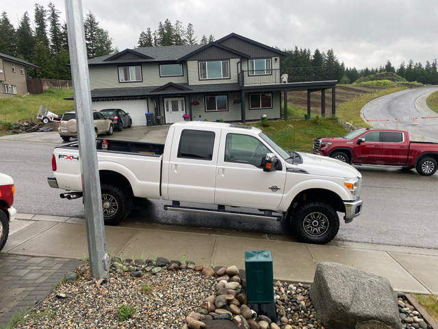 Ford F350 Lariat diesel 6.7  in Cars & Trucks in Williams Lake - Image 3