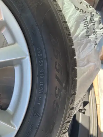 Winter tires/rim 225/55/R18 Scorpion OEM BMW X5