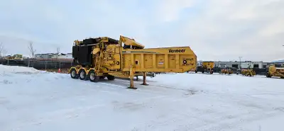 Vermeer HG 6000 Horizontal Grinder, new infeed table, Two New Tires and a Fender New Anvil and Wear...